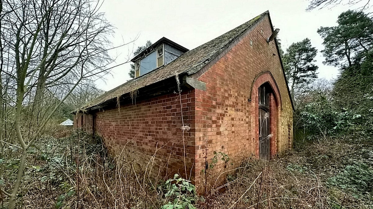 spooky house