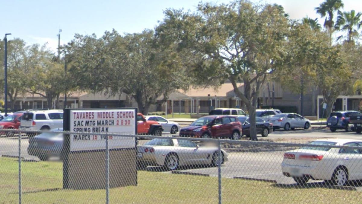 Tavares Middle School exteriors