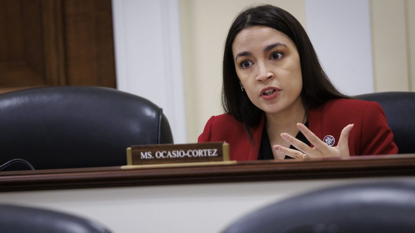 Fetterman Blasts AOC's 'Absurd' Bully Accusation