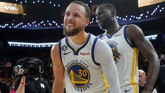 Steph Curry nearly costs Warriors Game 4 win with Chris Webber-like flub