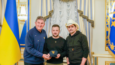 Manchin leads bipartisan delegation to Ukraine along with country music star Brad Paisley