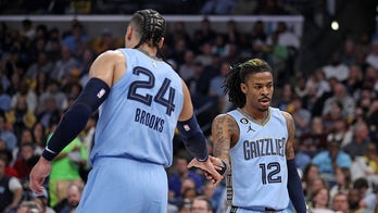 Grizzlies dominate Lakers in must-win Game 5 to stay alive in first round