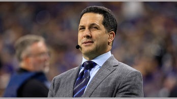 Adam Schefter gives hilarious answer to Aaron Rodgers' joke about him at Jets news conference