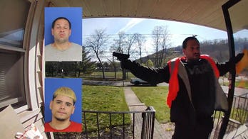 Armed suspect posing as deliveryman in alleged Connecticut home invasion attempt caught on camera