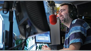 Longtime Boston sports radio host to get throat surgery, thanks caller who 'saved my life'