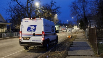 Chicago mail carriers robbed at least a dozen times in one month
