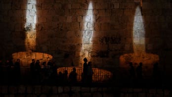 Israel president urges unity on Holocaust Remembrance Day