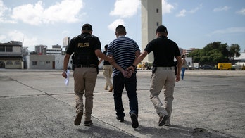 Federal judge slaps down ban on Seattle ICE deportation flights, sanctuary county immediately tries again