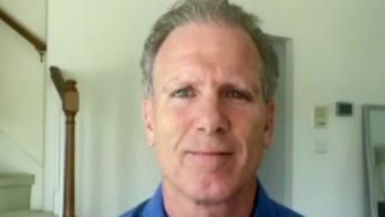 Business owner flees Chicago crime chaos: 'Employees are being held up'