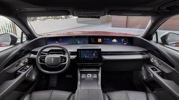 2024 Lincoln Nautilus SUV has giant dashboard screen  you can't unsee