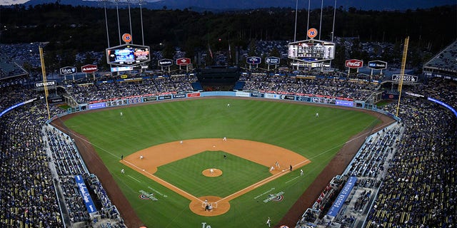 Una foto del estadio de los Dodgers el día de la inauguración de 2023