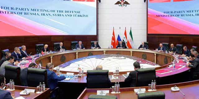 Peace talks in Russia between Syria, Turkey