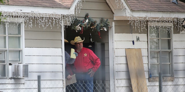 San Jacinto County Sheriff at Texas home where 5 were killed