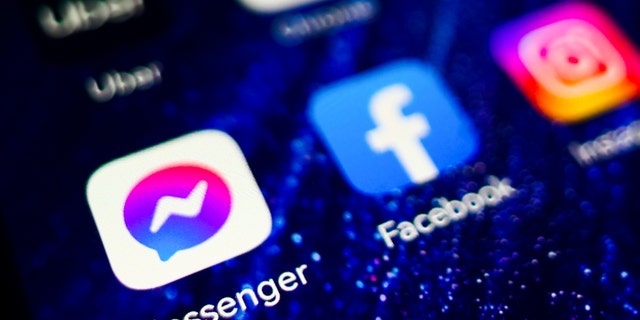 Messenger and Facebook app logos are displayed on a mobile phone