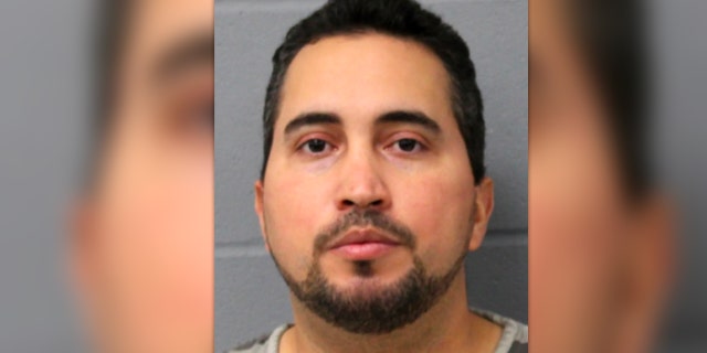 Antonio Cordero Rios has a goatee in mug shot