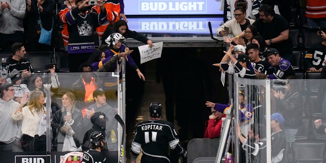 Anze Kopitar to the locker room