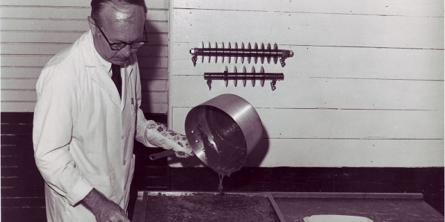 Ben Strohecker, grandson of American chocolate Easter bunny pioneer Robert Strohecker, founded Harbor Sweets in Salem, Massachusetts, in 1973.