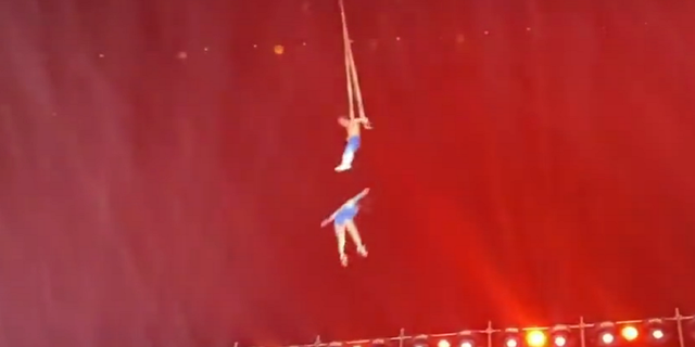 Chinese acrobat falls to death during performance