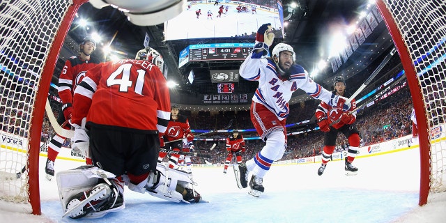 Los Rangers marcan un gol de juego de poder