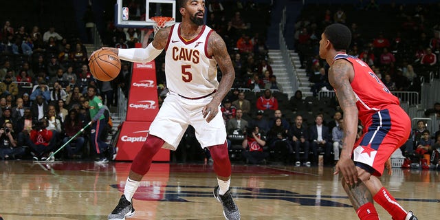 Cleveland Cavaliers guard JR Smith #5 handles the ball against the Washington Wizards on November 14, 2018 at Capital One Arena in Washington, DC.