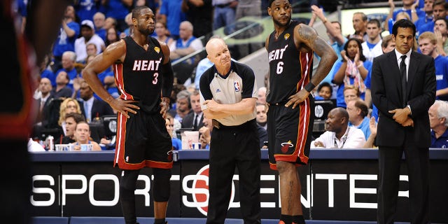 Dwyane Wade junto a LeBron James