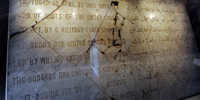 Derna plaque