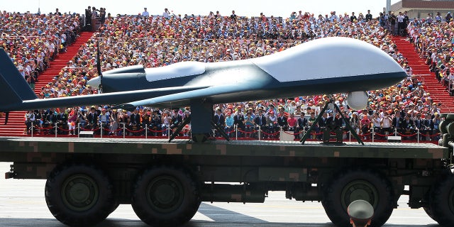 Dron prikazan na kineskoj vojnoj paradi 2019. Washington Post je izvijestio da kineska vojska priprema nadzvučnu jedinicu bespilotnih letjelica.