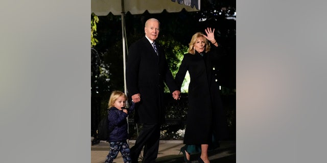 Joe and Jill Biden with grandson, Beau.