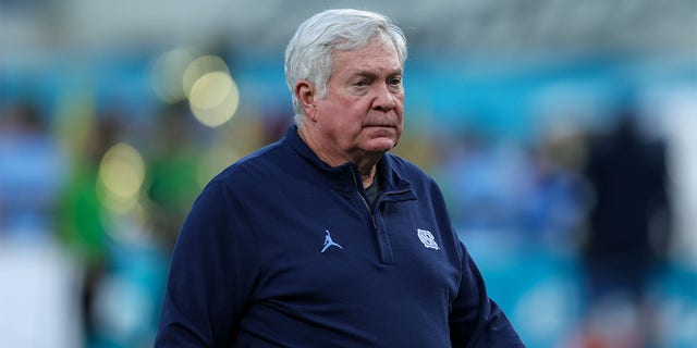 North Carolina Tar Heels head coach Mack Brown during the San Diego County Credit Union Holiday Bowl against the Oregon Ducks Dec. 28, 2022, at Petco Park in San Diego. 