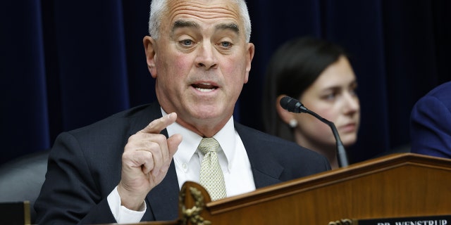 brad wenstrup