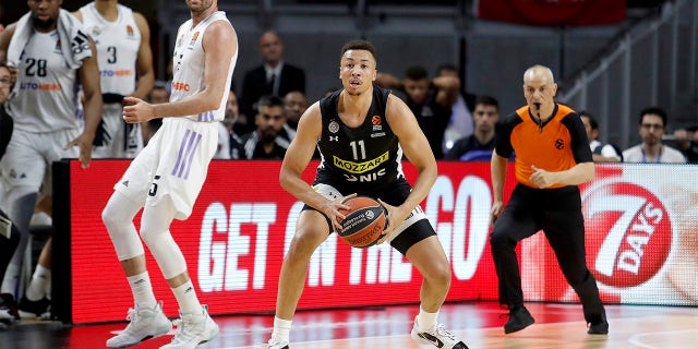 Dante Exum plays against Real Madrid