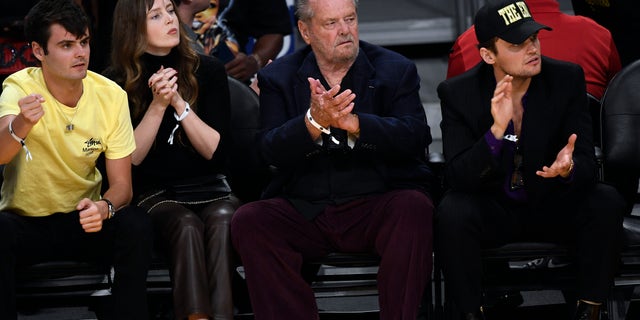 Jack Nicholson cheers at NBA playoff