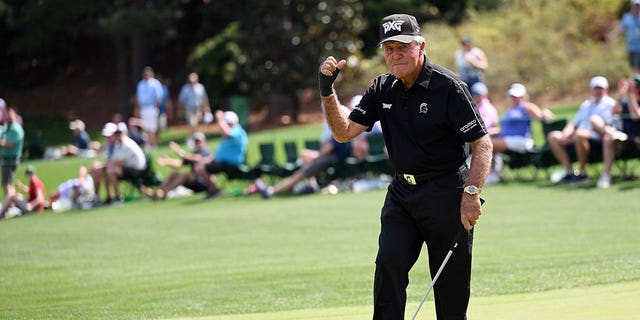 Gary Player reacts to a putt during the Par 3 Contest prior to the 2023 Masters Tournament at Augusta National Golf Club in Augusta, Ga., on Wednesday.