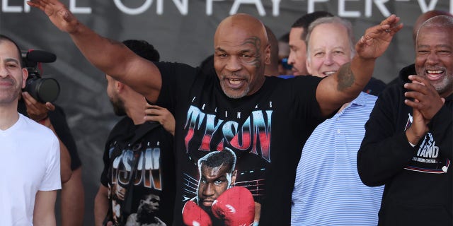 Mike Tyson acknowledges the crowd