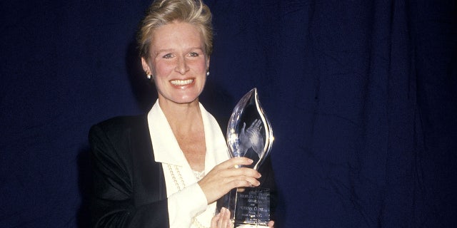 Glenn Close at the People's Choice Awards in 1988