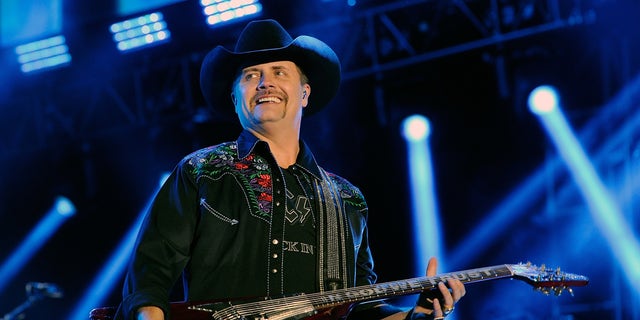 John Rich said he wouldn't throw a "curve ball" to his customers like Bud Light did to theirs.