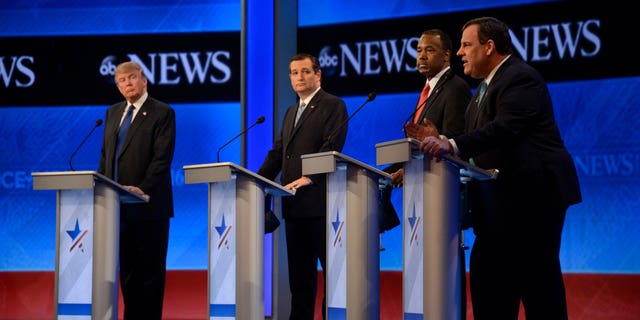 Chris Christie with Trump and other candidates