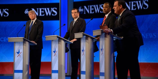 Chris Christie with Trump and other candidates