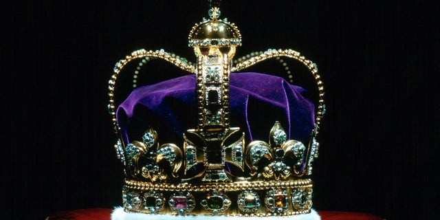 St Edward's Crown