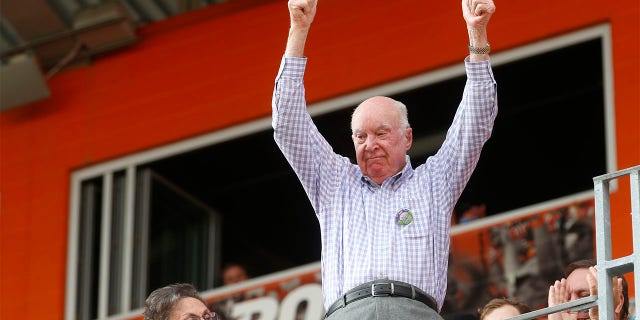 Ernie Barrett salutes the crowd