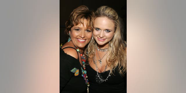 Miranda Lambert with her mom Beverly Lambert