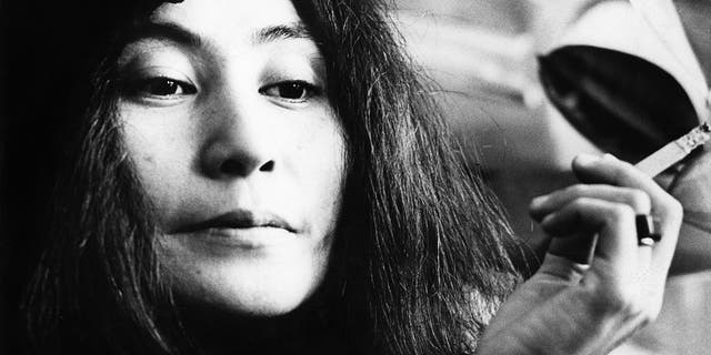 According to May Pang, John Lennon went back to Yoko Ono after the artist told him she could help him with his smoking.