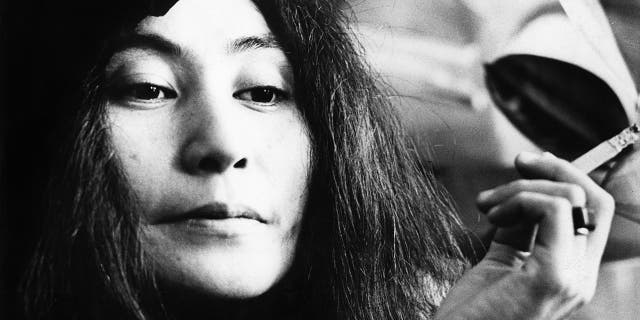 According to May Pang, John Lennon went back to Yoko Ono after the artist told him she could help him with his smoking.