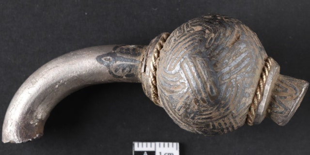 A large ring pin