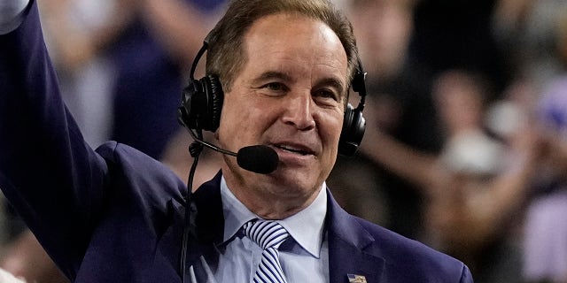 Jim Nantz unleashes epic roast amid LIV Golf’s broadcast woes 3 Jim Nantz Final Four