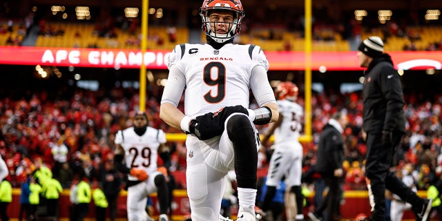 Joe Burrow of the Cincinnati Bengals warms up prior to the AFC Championship game against the Chiefs at GEHA Field at Arrowhead Stadium on Jan. 29, 2023, in Kansas City, Missouri.