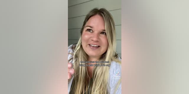 La mamá de Ohio, Krista Piper, dice que gritó una descripción de la camisa rosa de Minnie Mouse de su hija para encontrarla.  Ella cree que gritar una descripción física en lugar del nombre de su hija ayudó a localizarla antes.
