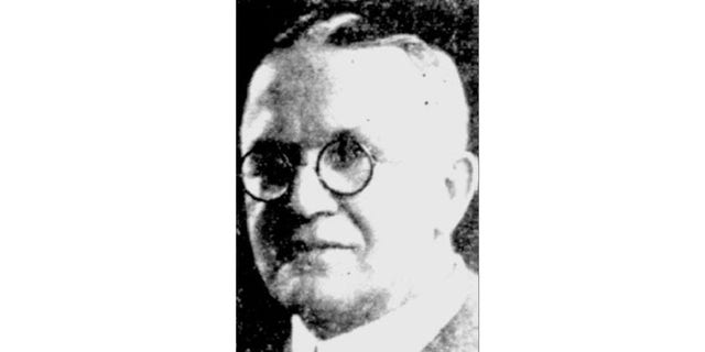 Robert L. Strohecker, born in Pennsylvania, in 1864, is credited with popularizing chocolate Easter bunnies in America while working for W.H. Luden Confectioner. He also helped popularize menthol cough drops, which Luden's still sells today.