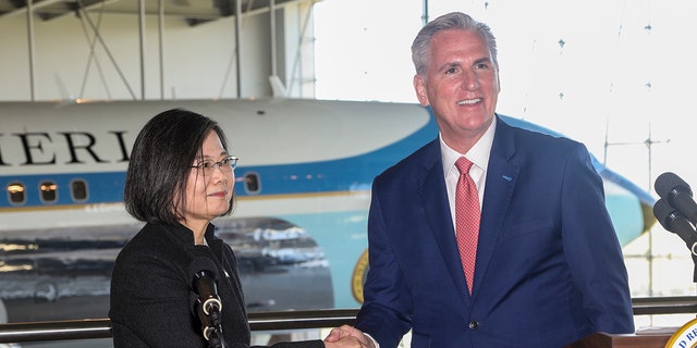 House Speaker Kevin McCarthy shakes hands with Taiwanese President Tsai Ing-wen after delivering statements to the press at the Ronald Reagan Presidential Library in Simi Valley, California, Wednesday, April 5, 2023.