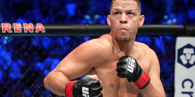 Nate Diaz fights Tony Ferguson